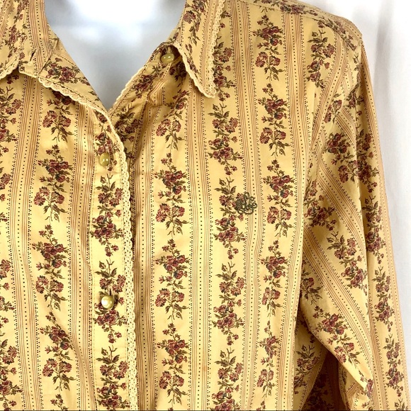 Ralph Lauren Cotton lace trimmed button blouse L - Picture 2 of 6